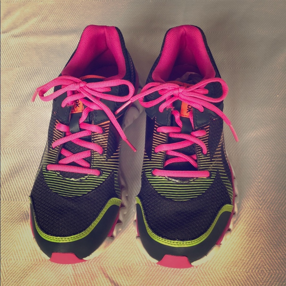 Reebok Sneakers